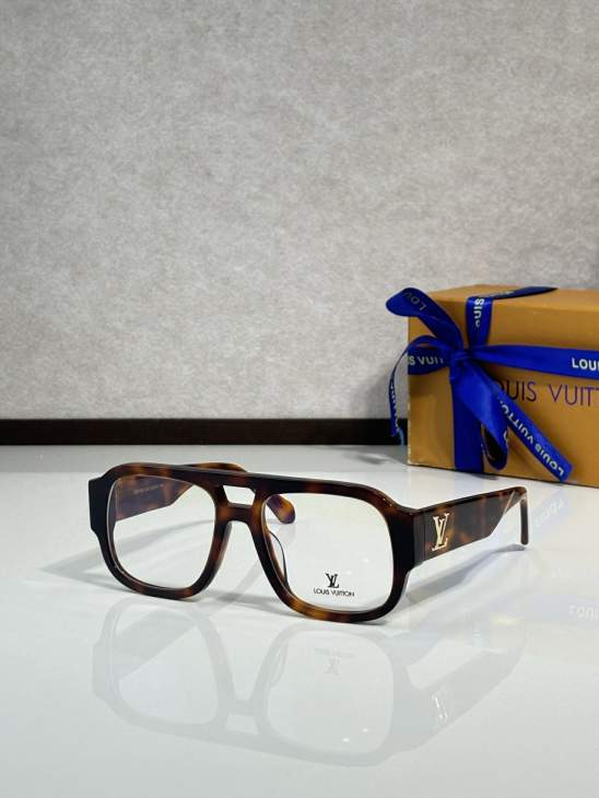 Picture of Louis Vuitton Sunglasses _SKUfw76300928fw